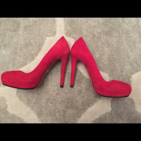 Authentic Prada pumps - Picture 8 of 8